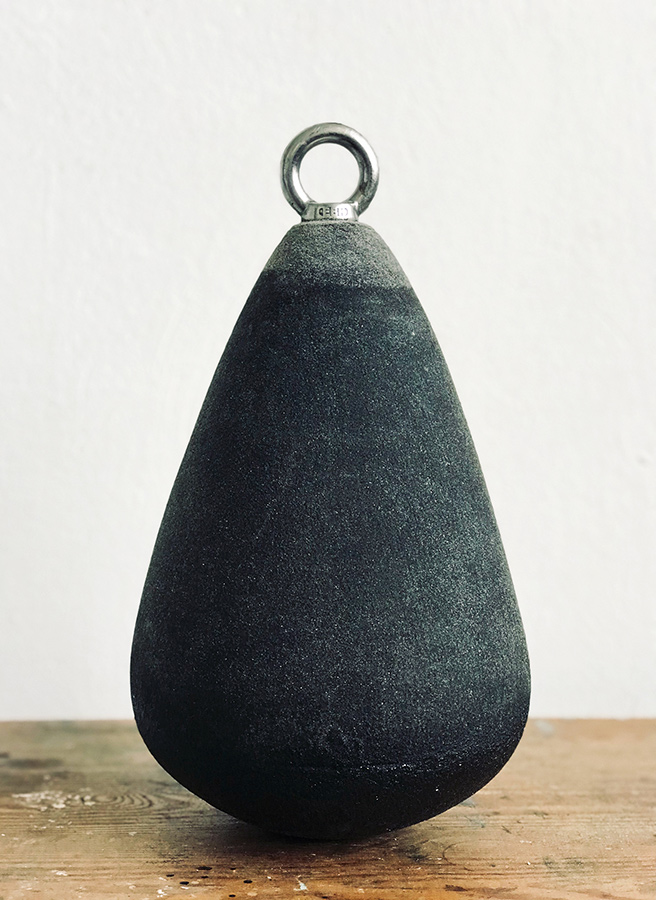 Boje #2 - 2021 - Gips, Spachtel,Ringschraube - 37 x 20 cm