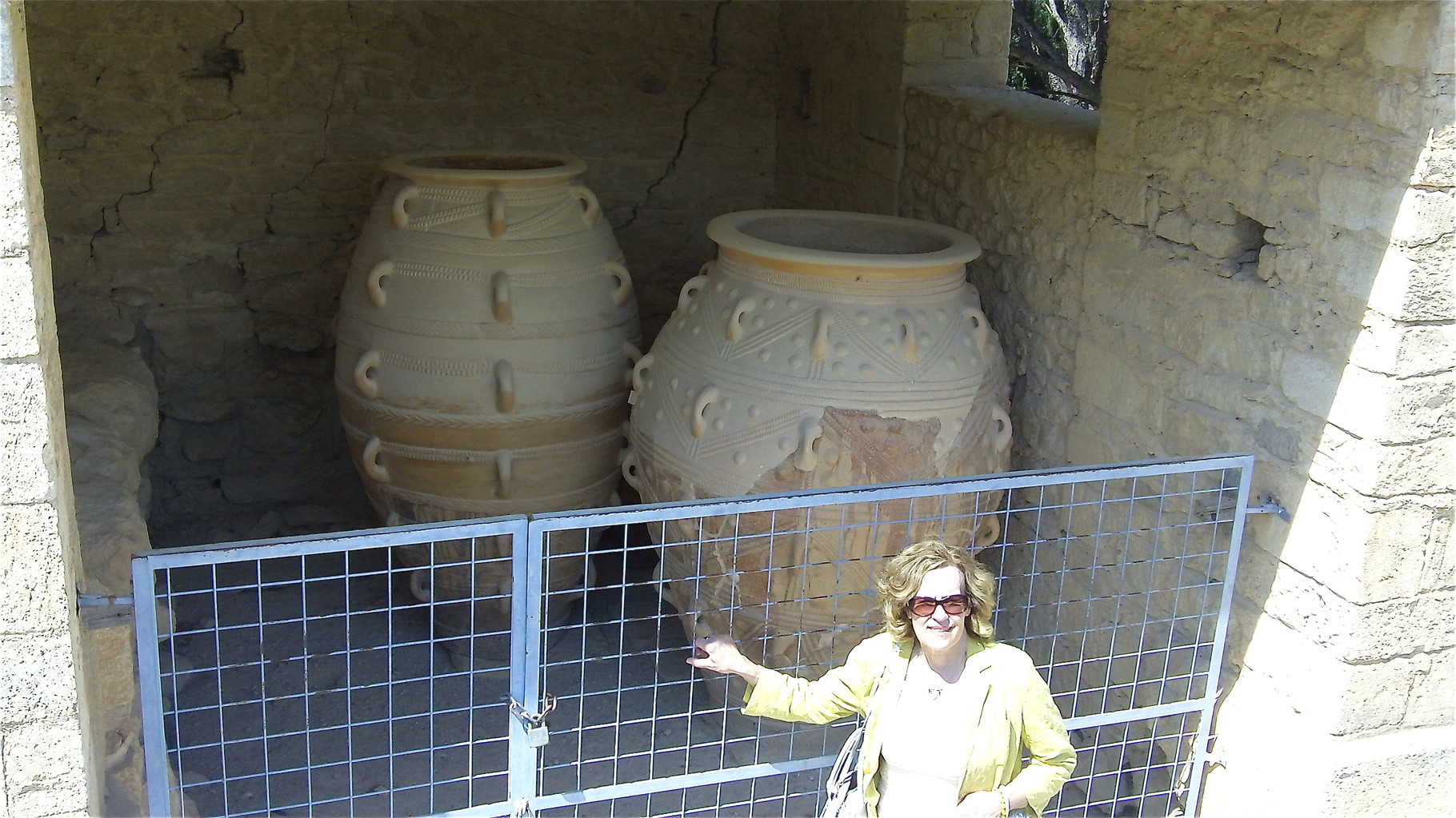 Lorraine with Minoan storage vessels, Knossos Palace