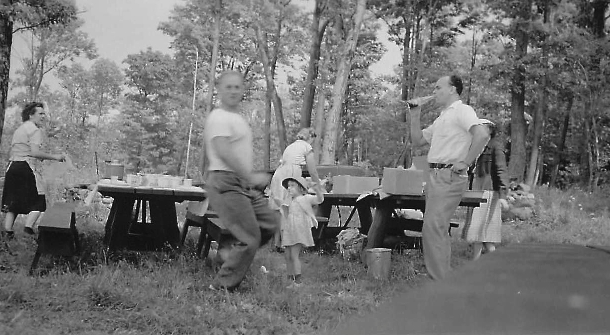 Picnic time... Eleanor, Stanley, Susan (little girl), ?, Al drinking soda, Mayme hidden behind Al  ~1948?