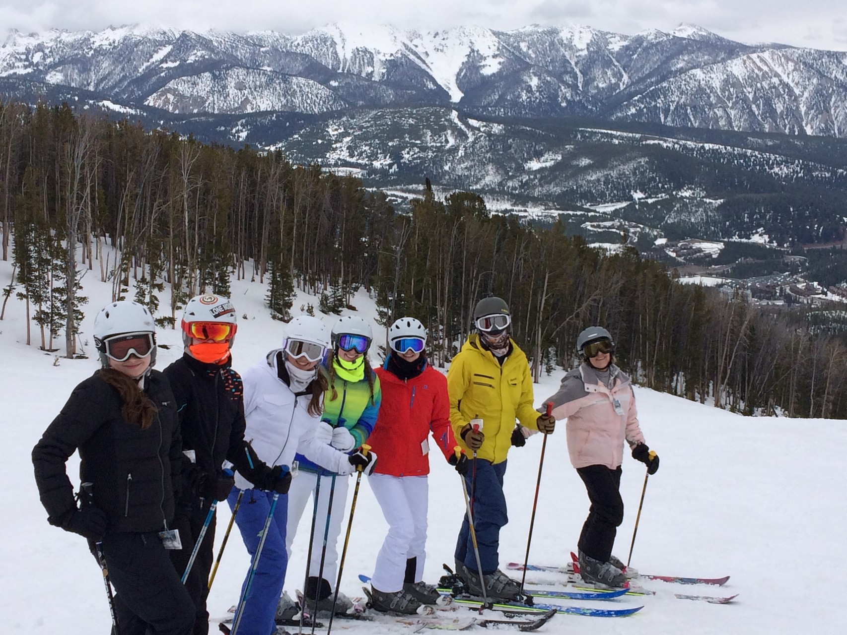 Molly, Kate, Gabby, Emma, Ellie, Jack and Lorraine on the slopes