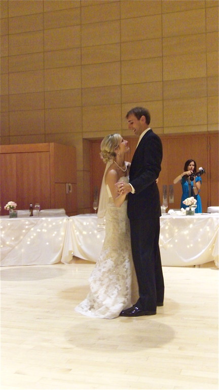 Emily and Nick Wagner's first dance