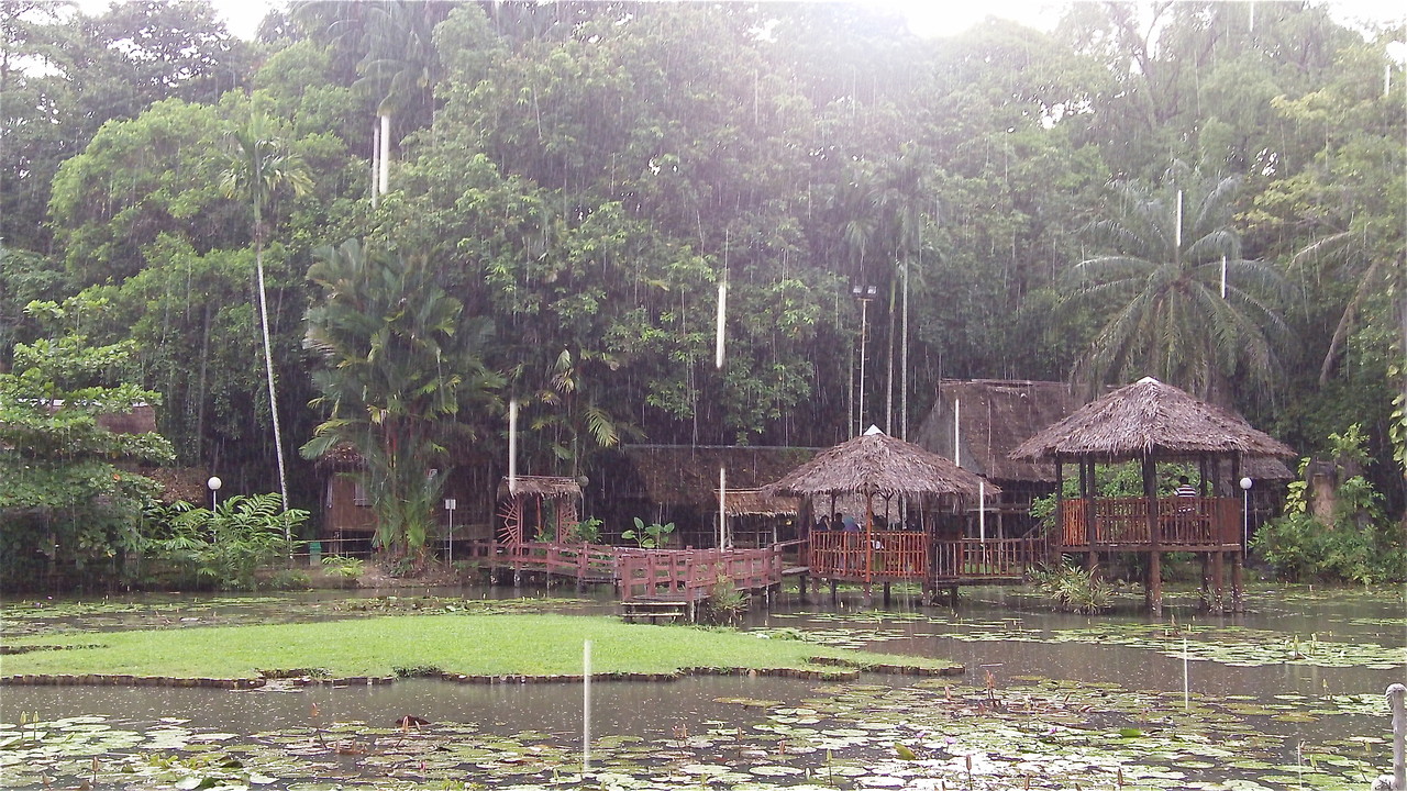 Traditional houses, Borneo