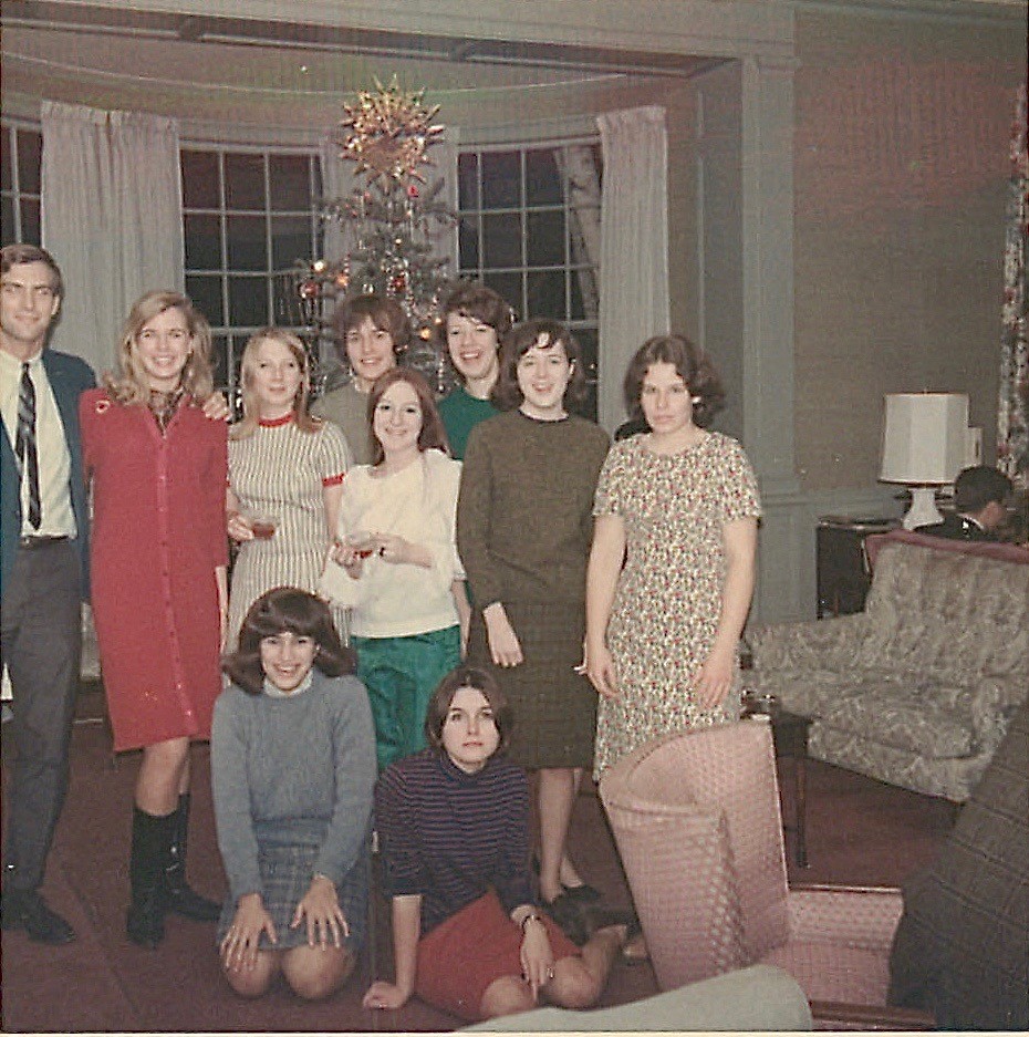 ?, Brooke, Melinda, Lorraine, Sherry, Betsy, Sue, Elizabeth..In front, Pam & Paula  Freshmen in 1967! Laura Scales House