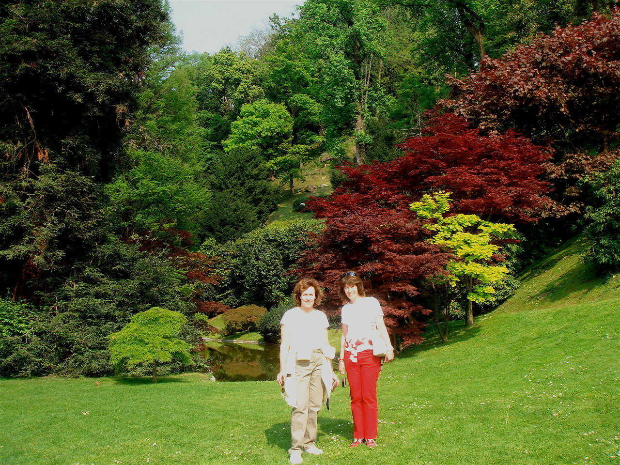 Lorraine & Nancy, Lake Cuomo, Italy, 2007