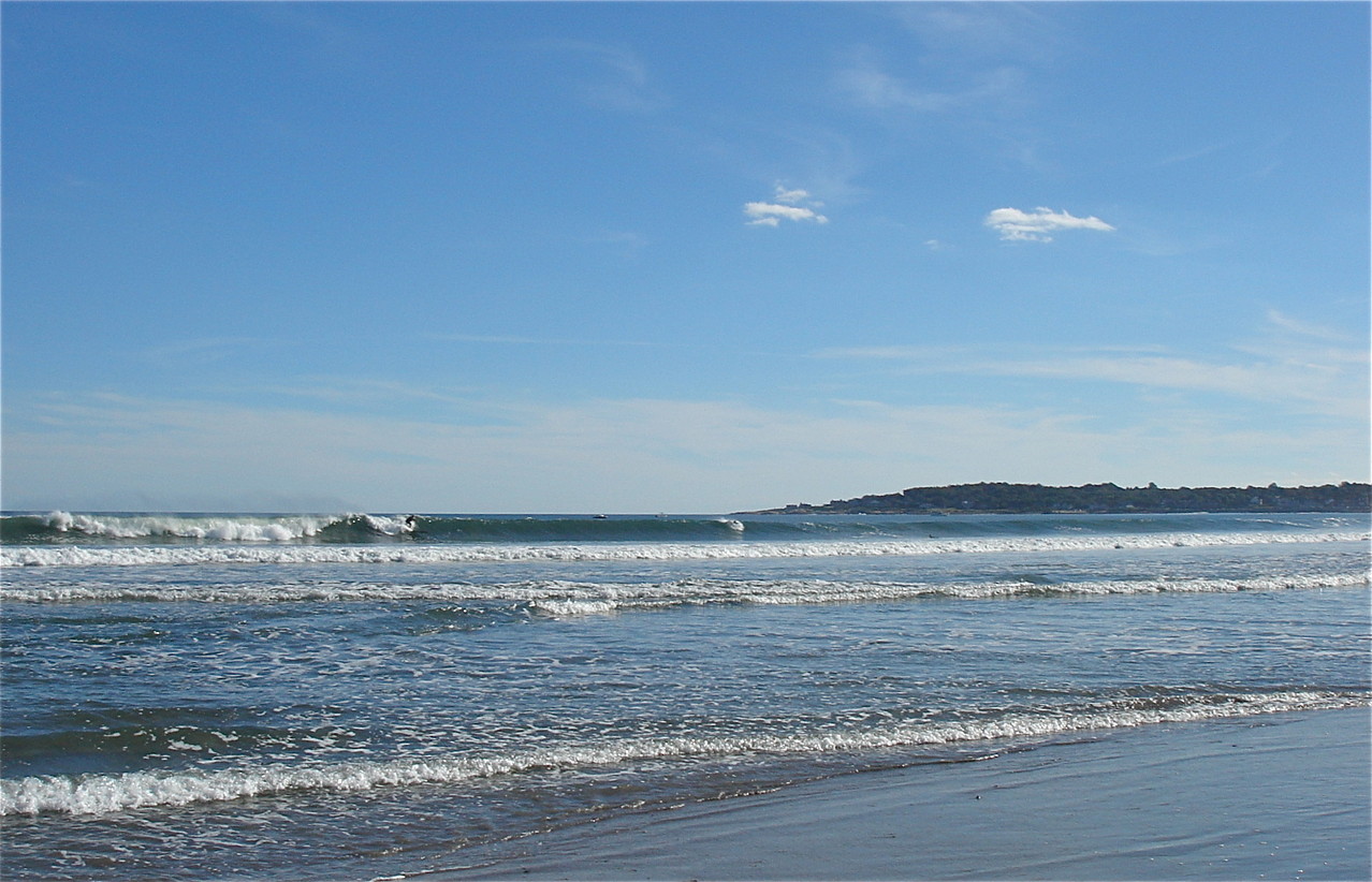 Trip to Narragansett Beach, 9-2012  6-8 feet surf and surfers!!