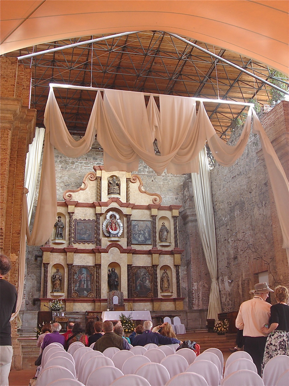 1600s cathedral ruins, from earthquakes, Casa Santo Domingo Hotel