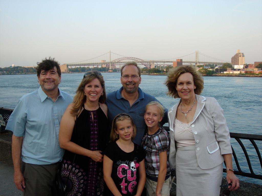 John, Lisa, Jerry, Lorraine, Brianna & Brooke in NYC 2011? Carl Shurz Park