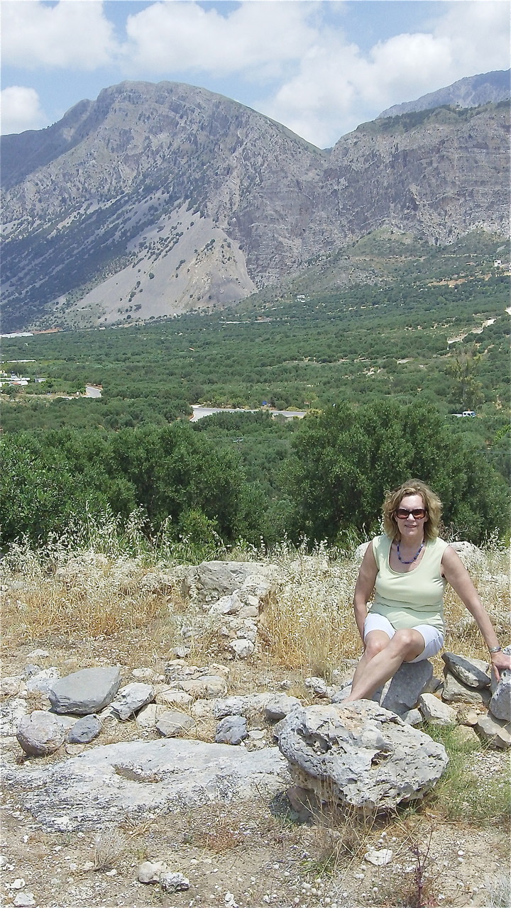 Minoan ruins, Vasiliki, Crete, even older town near Gornia, ~ 3000 BC