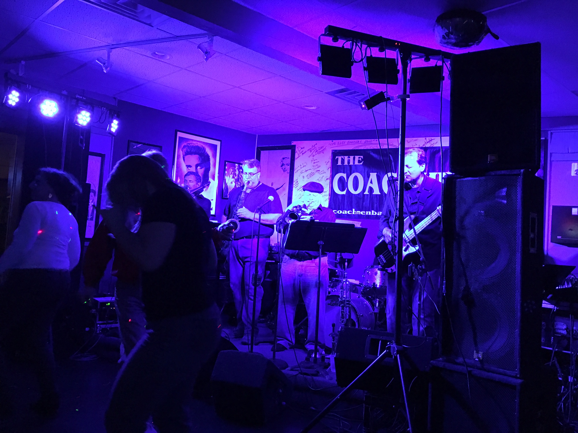 Venetti's Soft Rock Grill, 2026 Teall Ave, Syracuse, the Coachmen!  a great venue, Nov. 2016