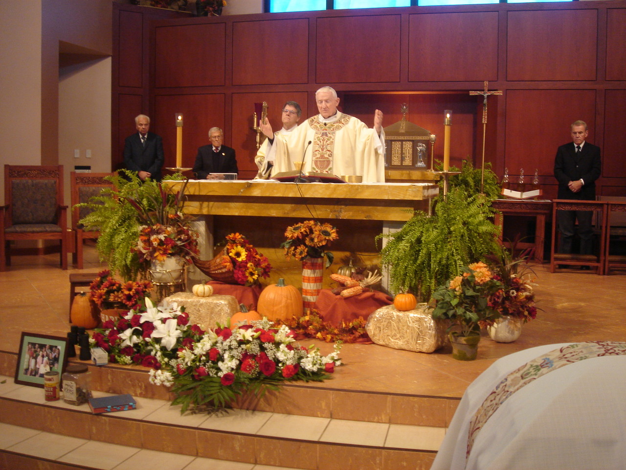 Funeral for Albert J. Gudas, Holy Cross Church, DeWitt, NY November 20,2013 Father John Ahern presiding.