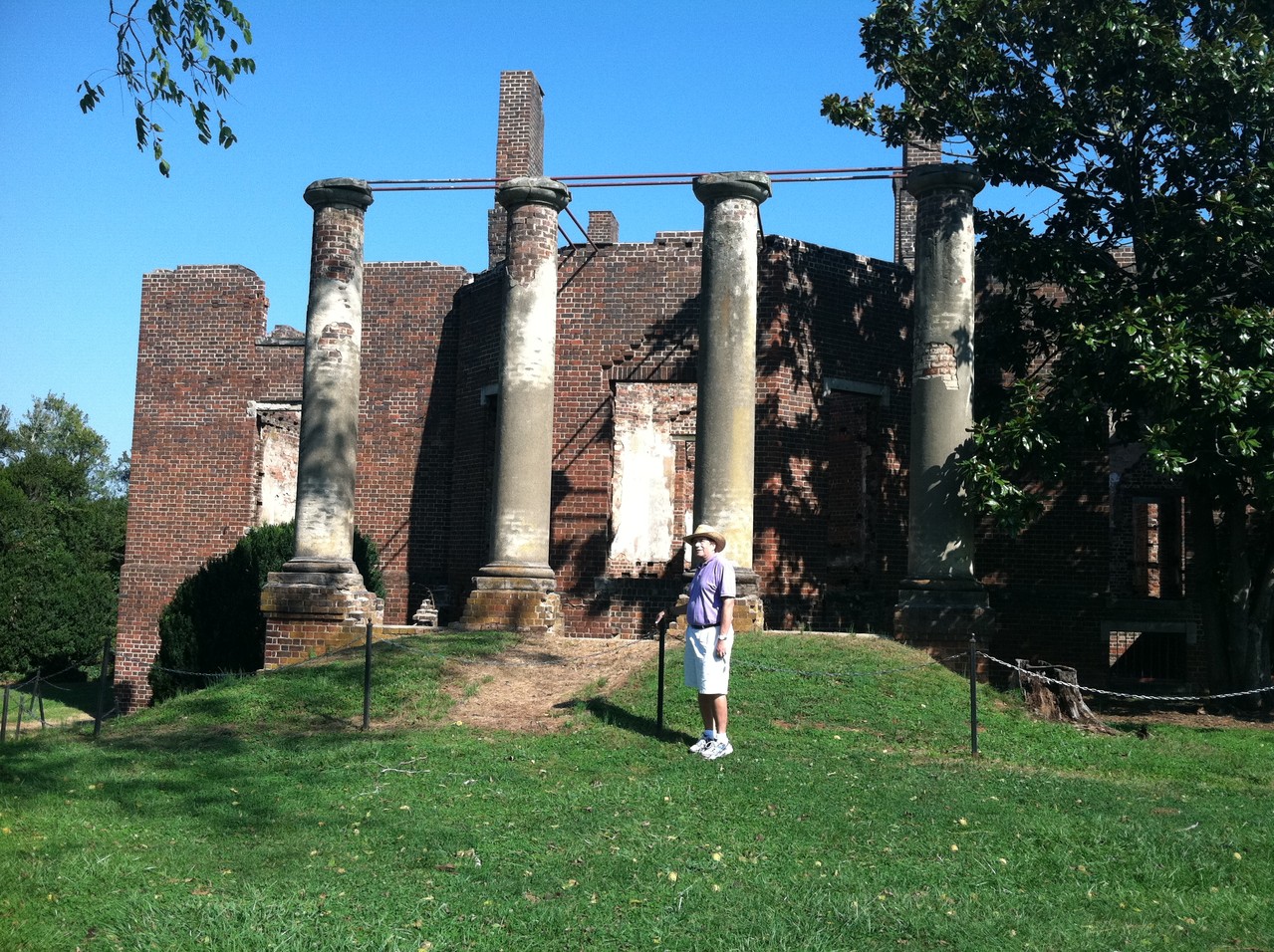 Barboursville ruins, home of Gov. of Va Randolph, house designed by Jefferson, burned in 1888