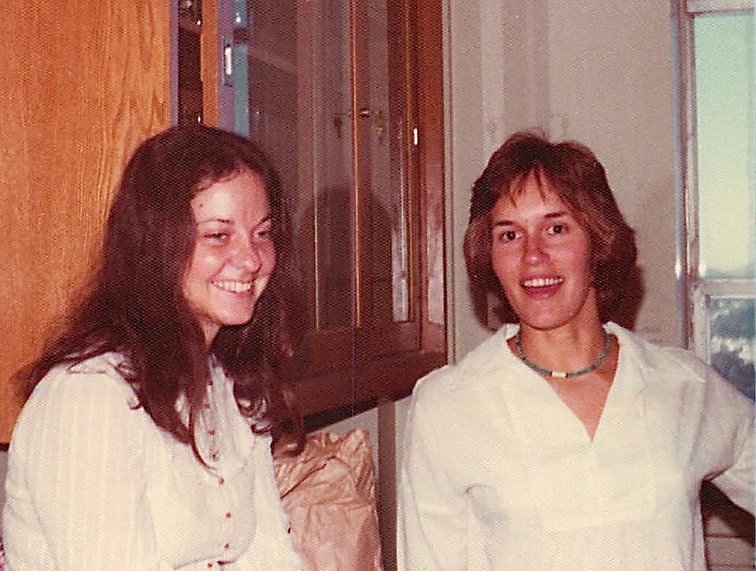 Bonnie Maler & Lorraine Gudas, Dr. David Martin Jr's lab, Nov. 1975