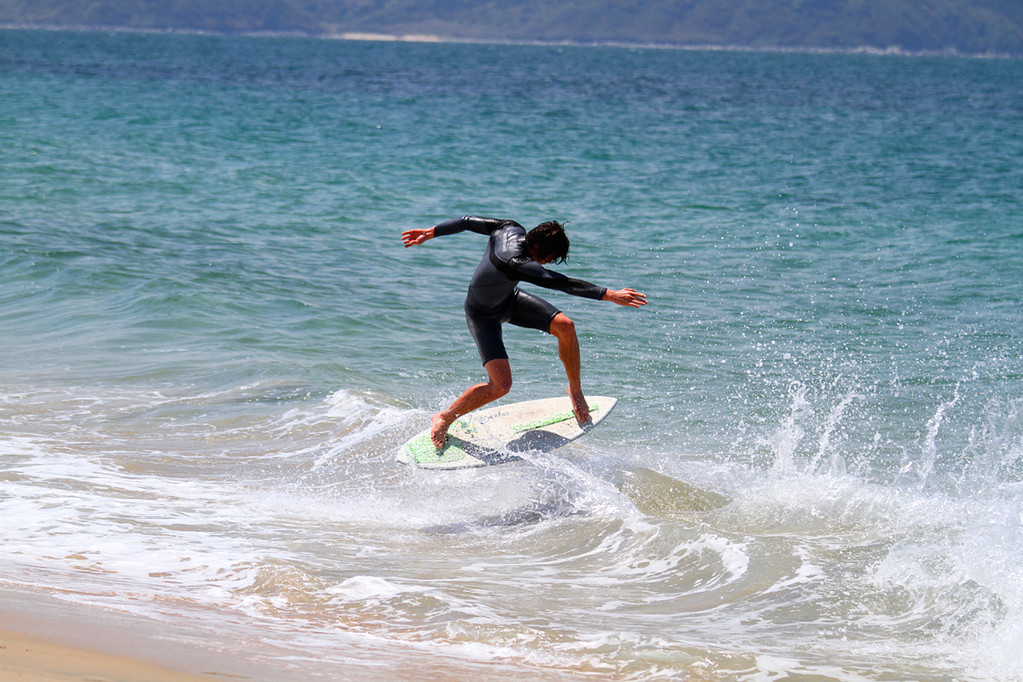 Aprender a hacer skimboard Skimalcanar