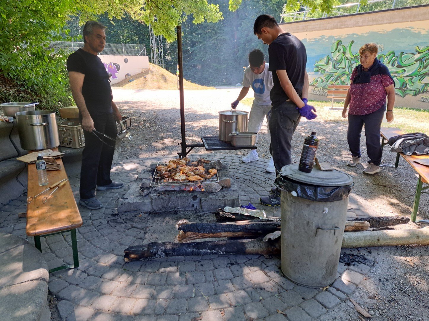 enfin! les surveillants du grill annonce d'être prêts!