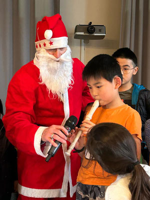 Père Noël dàcouvre jeunes talents 