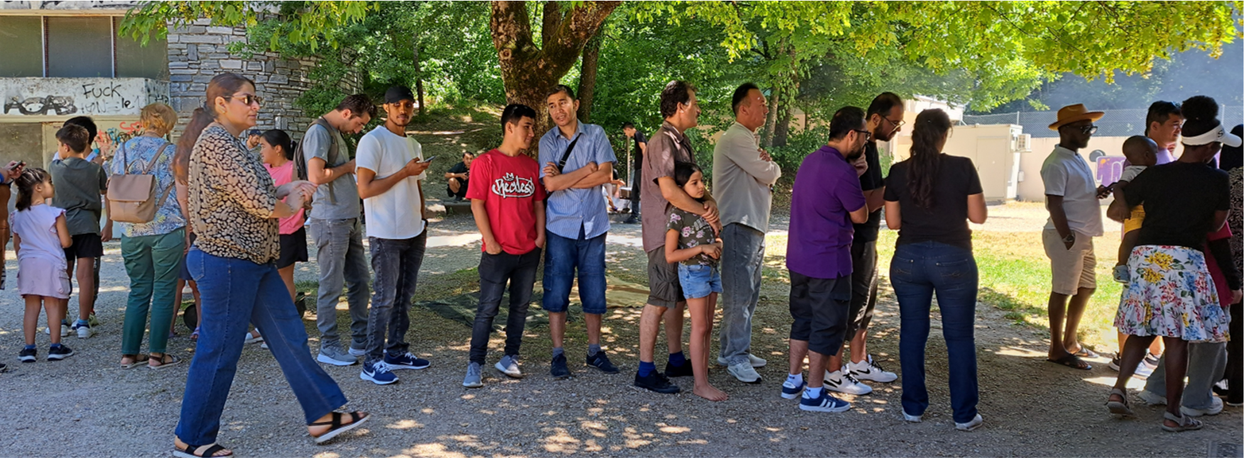 l'intérêt et l'appetit pousse à faire la queue