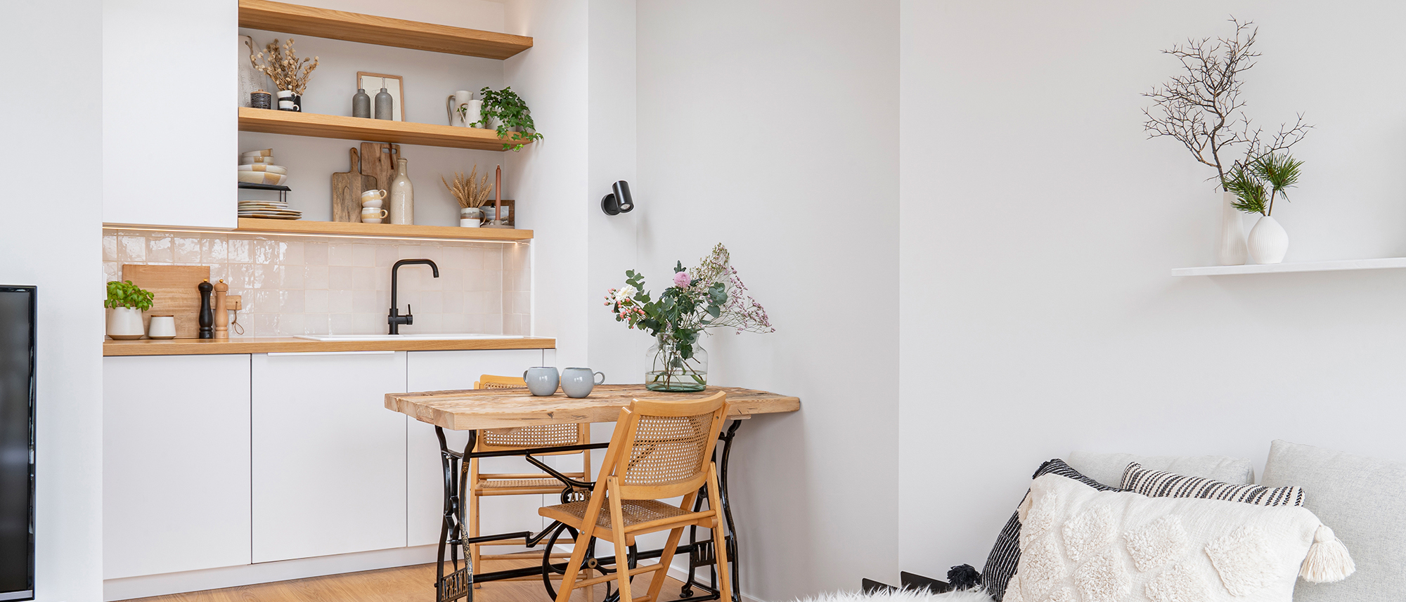 Projektleitung, Bauleitung, Tischlerei, Projekt- & Bauleitung, Wohnungssanierung, Dachgeschossausbau, Wohnungsumbau, Renovierung, renovierungsbedürftig, bauzeit berlin, Dachumbau, Dachausbau, Renovierungsstau