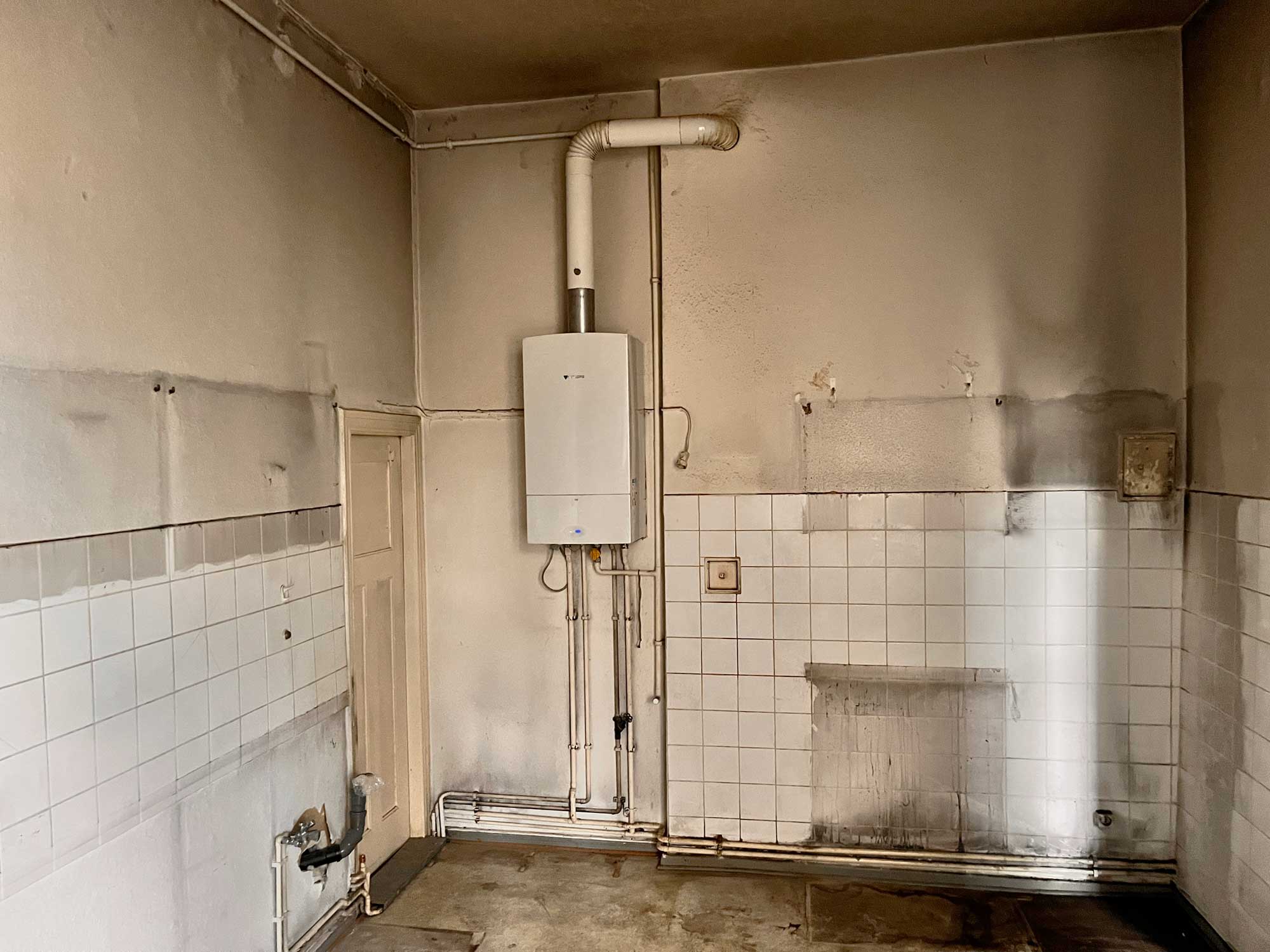 Baustart in Berlin-Lichterfelde: Altbauwohnung wird umfassend modernisiert