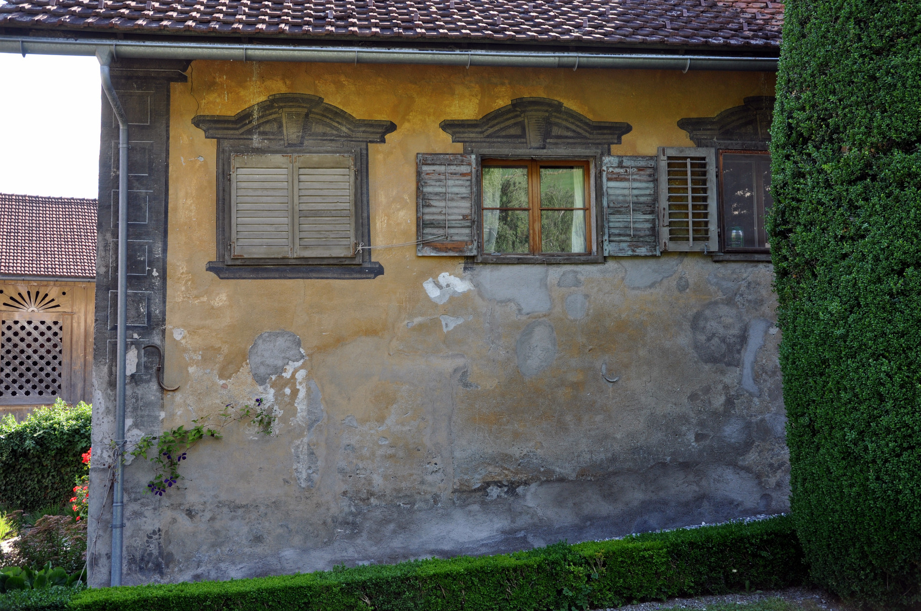 Linke Ecke Ostfassade vorher