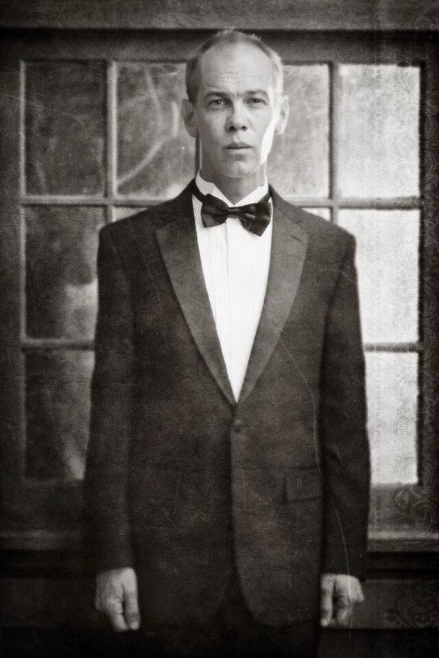 Louis Butelli (Reverend*, HDB: James Lindsay, Porter)