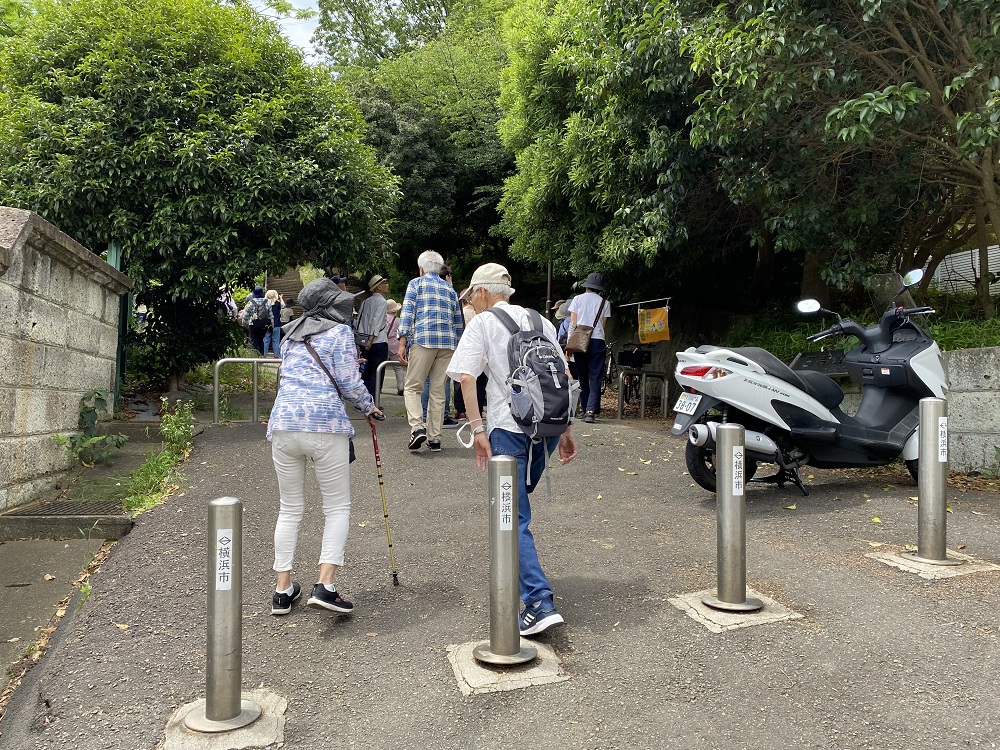 川崎側から日吉公園へ