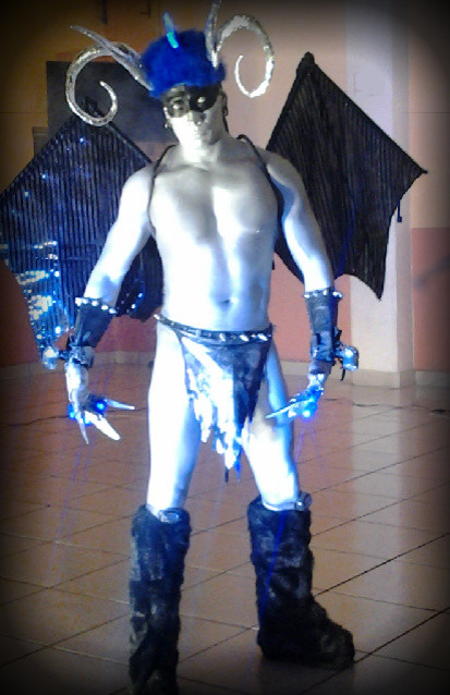 EL DEMONIO SHOW PERFORMANCE