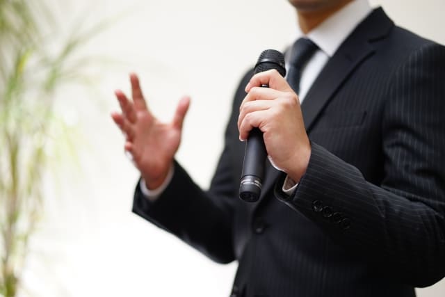 堂々と話す人の共通点｜名古屋・愛知・東海エリアのバイリンガルMC・イベント企画 ‐ANDSTORY‐　