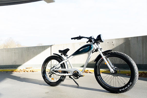 Varaneo Cafe Racer E Bike Bei Einfallsreich Elektromobilitat Live Erleben In Frankfurt