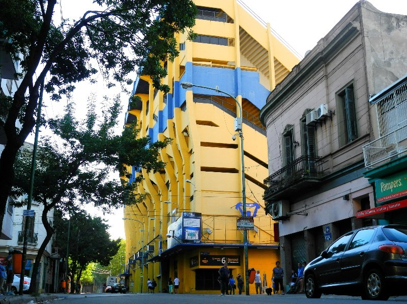 La Boca - Stadion mitten im Arbeiterviertel