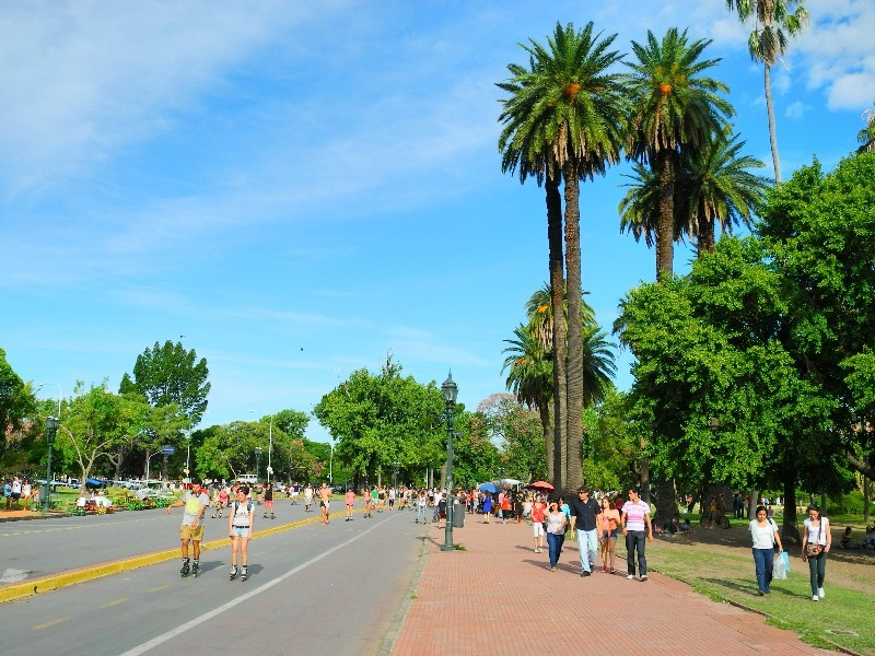 Aktiv - Bewegung und Sport in einem Park in Buenos Aires