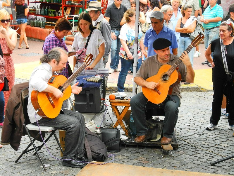 Klassisch - Gitarrenspieler in San Telmo