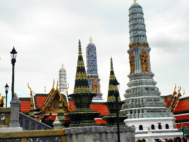 Nicht weit von den prunkvollen Bauten des Grand Palace...