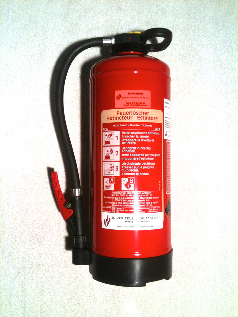Sprühschaum Feuerlöscher 6 & 9 Ltr.