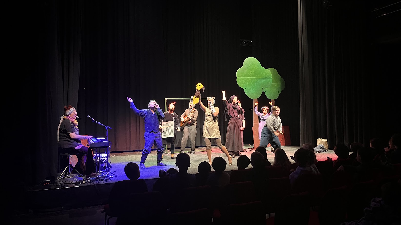 Theaterbesuch im NEXUS