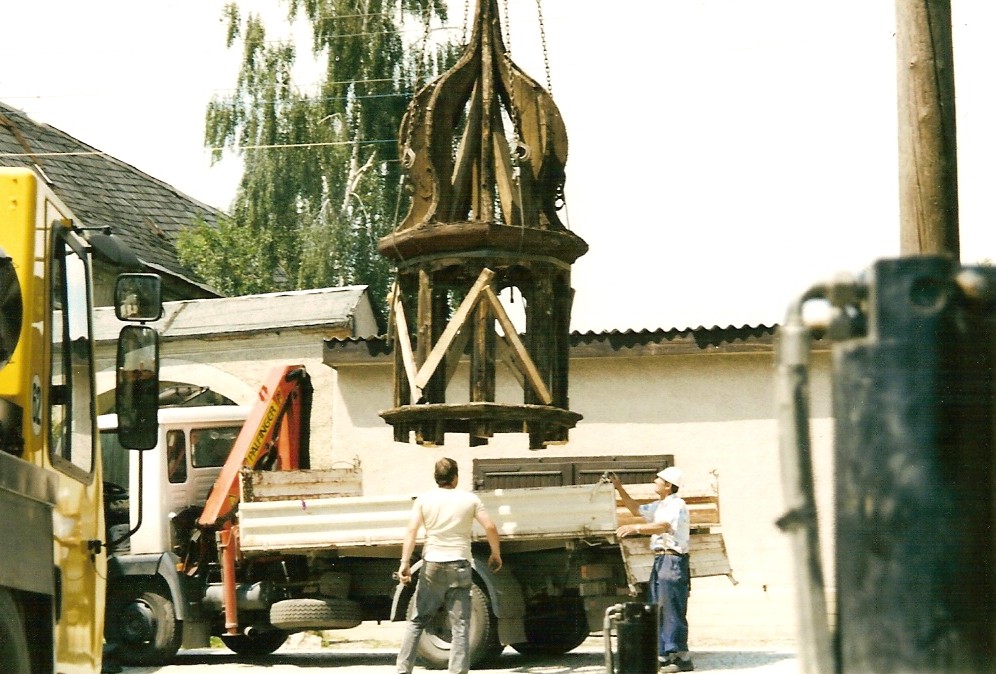23.07.1998 Kirchturmspitze wurde angehoben