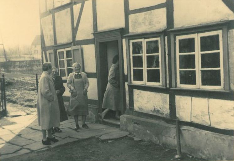 Die Photos sind 1920-1930 rund um der Unterdorfstrasse und Bauer Lohmann entstanden. Photo 3