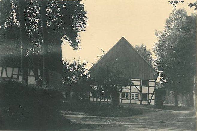 Die Photos sind 1920-1930 rund um der Unterdorfstrasse und Bauer Lohmann entstanden. Photo 10
