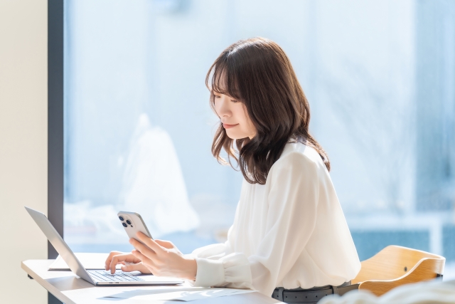美作市で首の違和感、肩こり…ストレートネックかも？ “背骨から整える整体”で、スッとした毎日へ