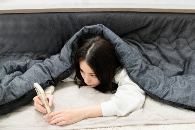 美作市で「こたつ猫背」に要注意 お正月、こたつで丸まりすぎていませんか？背中を伸ばして仕事始めのスイッチオン！