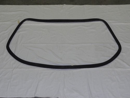 Mercedes w123 coupe window seals #4
