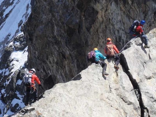 Vers 3900 m, le passage de la brèche Zsigmondy.