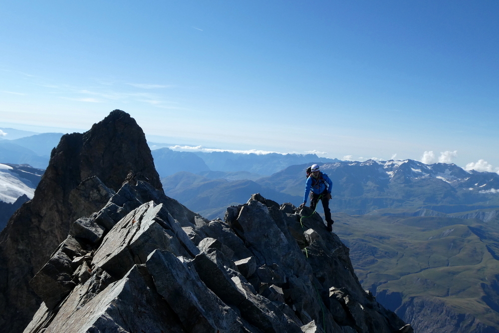 "l'ambiance seuls au monde sur les arêtes de la Meije..."