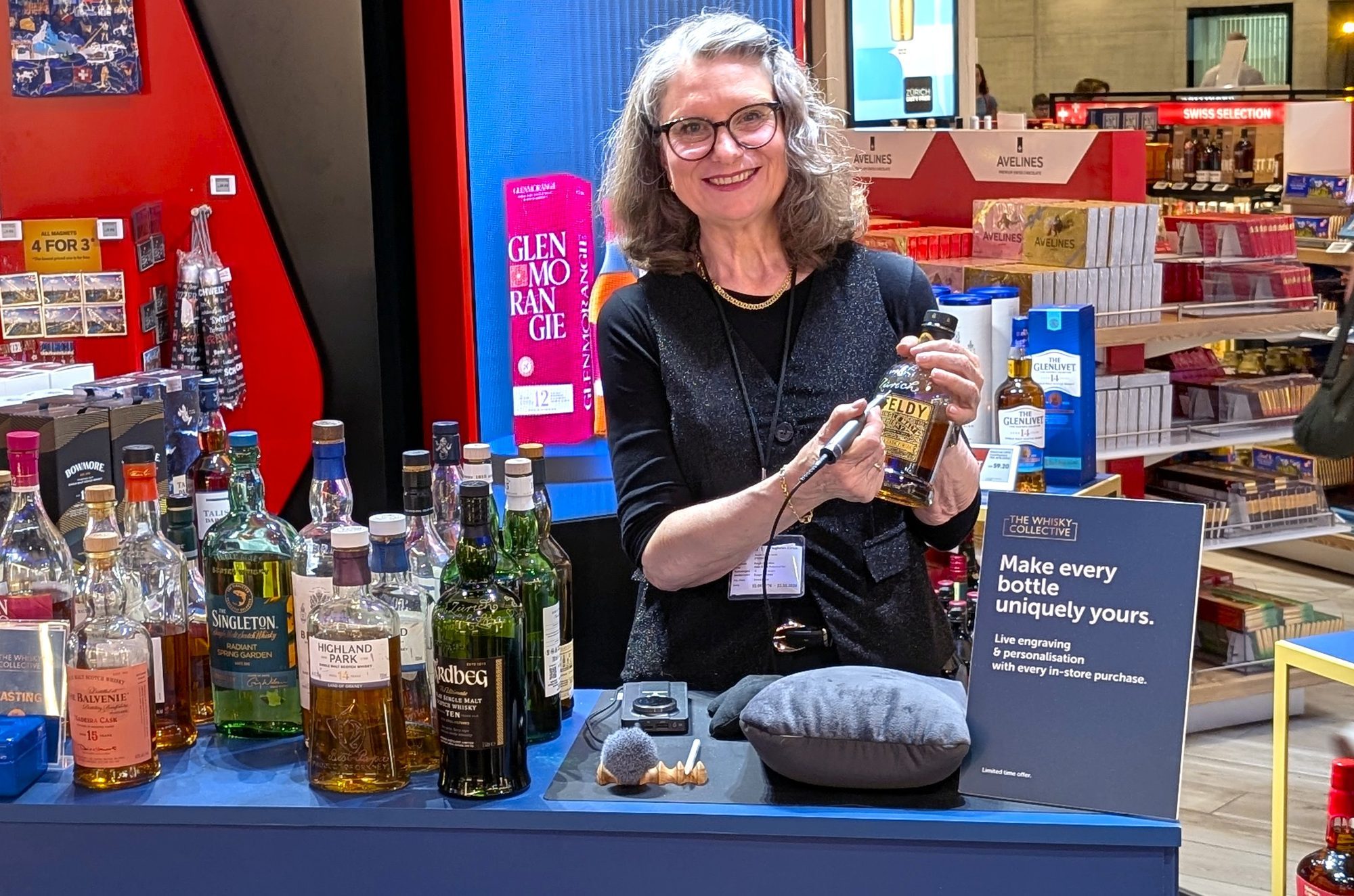 Zürich Whiskey Festival: Gravur und Kalligraphie Personalisierung