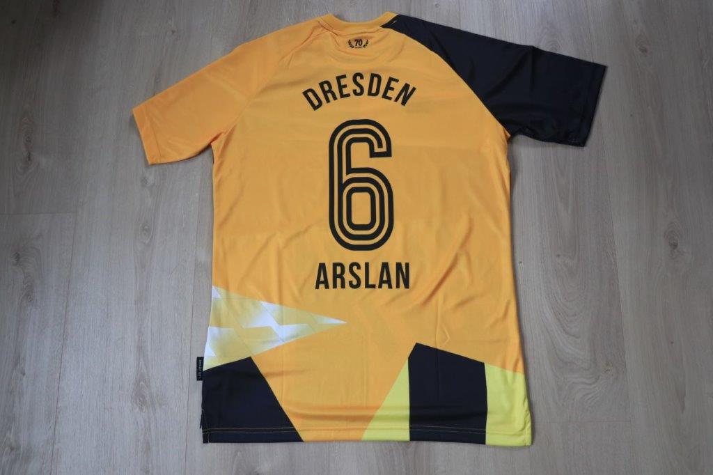 Dynamo Dresden Sondertrikot "70 Jahre" 2022/23 • Nr. 6 Ahmed Arslan