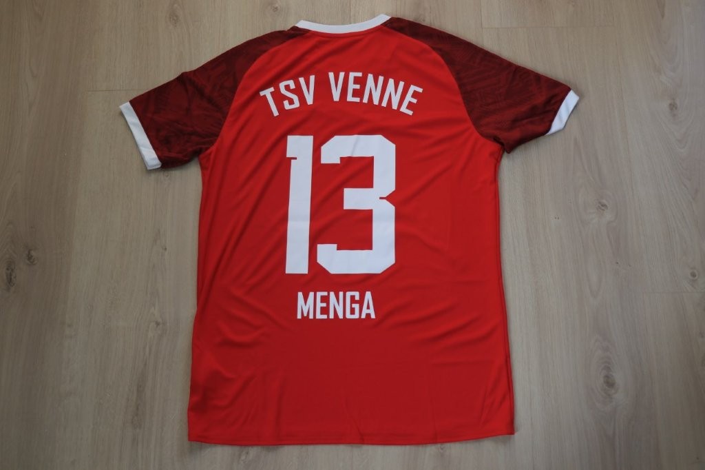 TSV Venne Sonderheimtrikot "Venne kommt" 2025/26 • Nr. 13 Addy-Waku Menga