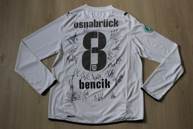 VfL Osnabrück 2009/10 Away Langarm mit Autogrammen, Nr. 8 Bencik