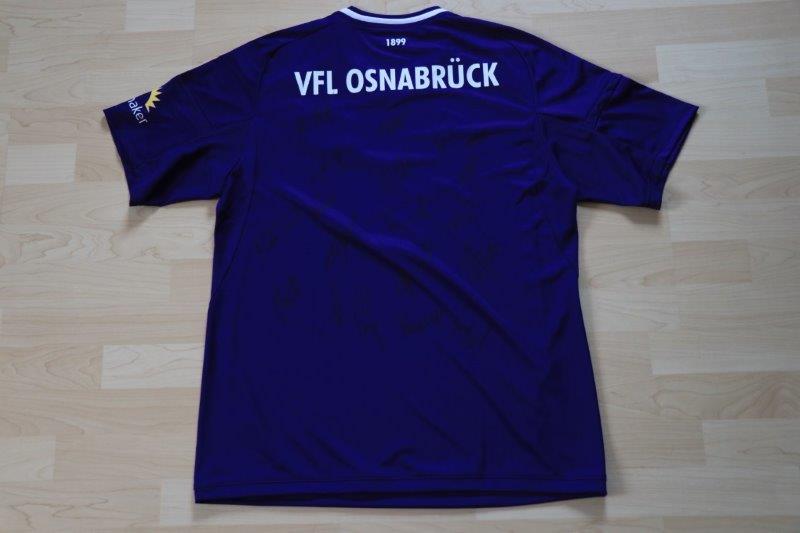 ﻿VfL Osnabrück 2017/18 Heim mit Autogrammen