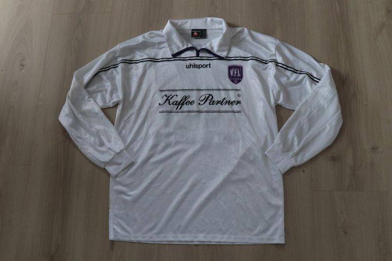 Auswärtstrikot 2001/02 • Nr. 10 Daniel Thioune