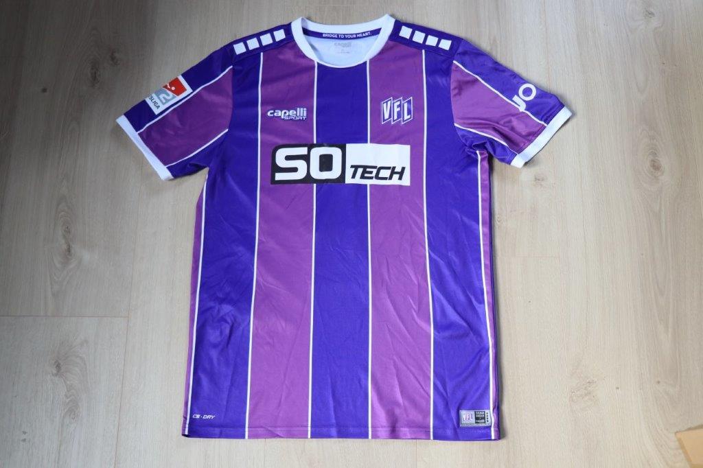 Heimtrikot 2023/24 • Nr. 8 Robert Tesche • Matchworn kadersigniert