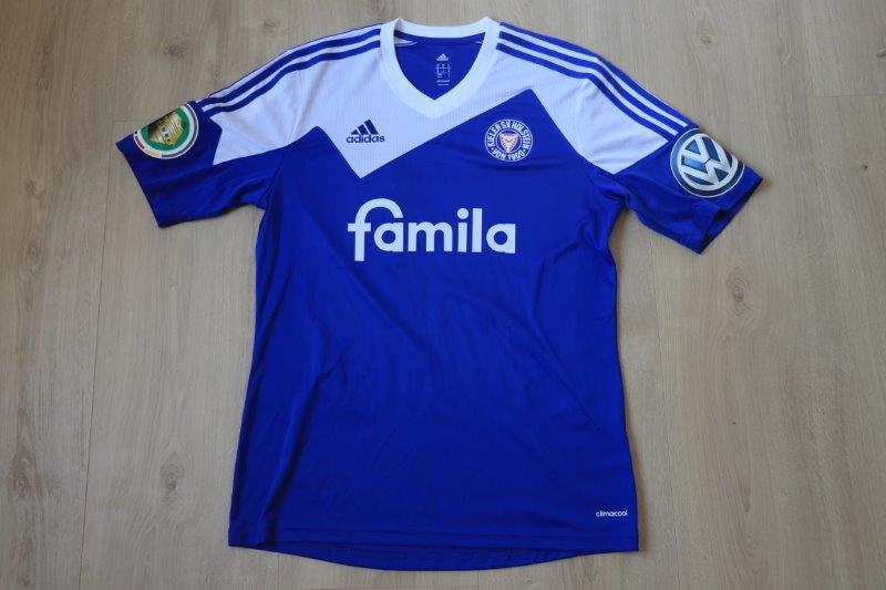 Holstein Kiel 2014/15 Heim, Nr. 8 Danneberg (DFB-Pokal-Matchworn gg. 1860 München 17.08.14)